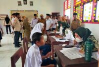 Kegiatan PKG di SMP 1 Sulabesi Timur. 