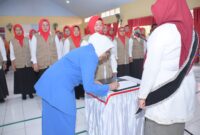Bunda PAUD Kota Tidore Hj. Rahmawati Muhammad Sinen melantik Pokja Bunda PAUD. 