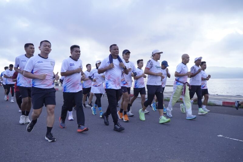 Wali Kota Muhammad Sinen ikut dalam kegiatan fun run adhyaksa di Tidore. 