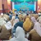 Kepala Dinas PUPR, Risman Djafar dan jajaran beserta ASN dengan takjim mengikuti perayaan Maulid Nabi SAW yang dipandu oleh Al Habib Zaki bin Abdurrahman Alaydrus. 