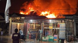 Kebakaran menghanguskan 1 unit rumah di Dusun Hijrah, Desa Galala, Kota Tidore Kepulangan. 