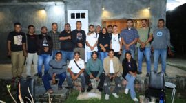Foto bersama Dandim 1505 Tidore, Letkol Inf Wahyu Widya Sasono dan wartawan Kota Tidore Kepulauan. 
