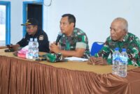 Komandan Kodim 1505/Tidore, Letkol Inf Wahyu Widya Sasono, meninjau langsung lokasi sasaran program TMMD. 