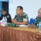 Komandan Kodim 1505/Tidore, Letkol Inf Wahyu Widya Sasono, meninjau langsung lokasi sasaran program TMMD. 