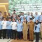 Wakil Wali Kota Tidore Kepulauan, Ahmad Laiman bersama gubernur, wagub dan anggota DPR RI. 