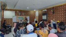 Agriati Yulin Mus saat melakukan reses. 