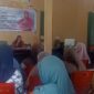 Anggota DPRD Malut, Hj Rahmawati Muhammad saat melakukan kegiatan reses di Desa Saramake Kecamatan Wasile Selatan, Kabupaten Halmahera Timur. 
