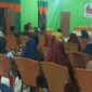 Anggota DPRD Provinsi Maluku Utara, Hj Rahmawati Muhammad bertemu dengan masyarakat dalam kegiatan reses di Desa Baturaja, Kabupaten Halmahera Timur. 