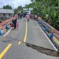 Jembatan ambruk di Desa Bega, Kepulauan Sula. Foto: Am Teapon/marasai.id.
