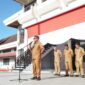 Wakil Wali Kota Tidore, Ahmad Laiman saat memimpin apel. 