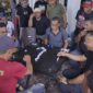 Wali Kota Tidore Kepulauan ikut serta memeriahkan pertandingan domino. 