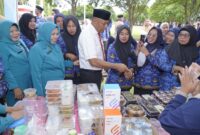 Wali Kota Tidore Kepulauan Muhammad Sinen meninjau langsung lokasi pameran. 