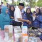 Wali Kota Tidore Kepulauan Muhammad Sinen meninjau langsung lokasi pameran. 