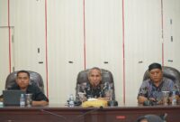 Rapat Koordinasi Asistensi Percepatan Satuan Pemenuhan Pelayanan Gizi (SPPG) antara Ketua Satgas Percepatan Program Makan Bergizi Gratis (MBG) Kota Tidore Kepulauan, Taher Husain, bersama sejumlah OPD terkait. 