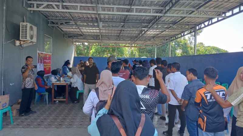 820 PPPK paruh waktu Pemerintah Kota Tidore Kepulauan menjalani tes urine di Kantor Badan Narkotika Nasional (BNN). 