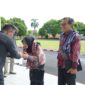 Wakil Wali Kota Tidore Ahmad Laiman menyambut kedatangan Tim Uji Petik Inovasi Kementerian Dalam Negeri di Tidore. 