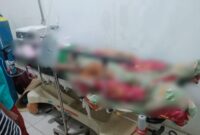 Korban pengeroyokan masih koma di rumah sakit. 