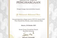 Piagam penghargaan untuk PKK Kota Tidore Kepulauan dari DPD Awards. 