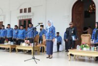 Bupati Fifian Adeningsi Mus saat menjadi inspektur upacara HUT KORPRI tahun 2025.