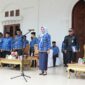 Bupati Fifian Adeningsi Mus saat menjadi inspektur upacara HUT KORPRI tahun 2025.