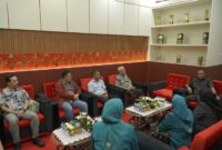 Wali Kota Tidore Kepulauan, Muhammad Sinen, saat menerima kunjungan kerja Tim PT Temas Shipping. 