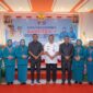 Wali Kota Tidore Muhammad Sinen bersama Ketua PKK, Rahmawati Muhammad pada Rakerda ke-V. 