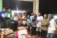 Dinas Pertanian Kota Tidor dan Generasi Muda Nahdlatul Ulama (NU) membagikan bibit kepada petani. 