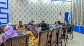 Wakil Bupati Sula, M Saleh Marasabessy pimpin rakor stabilitas harga bahan pokok jelang nataru. 