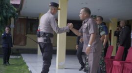 Staf Ahli Walikota bidang Ekonomi Pembangunan dan Keuangan Abdul Hakim Adjam, S.IP, M.Si menghadiri Apel Gelar Pasukan Operasi Lilin Kie Raha 2025 di Polresta Tidore Kelurahan Goto Kecamatan Tidore. 