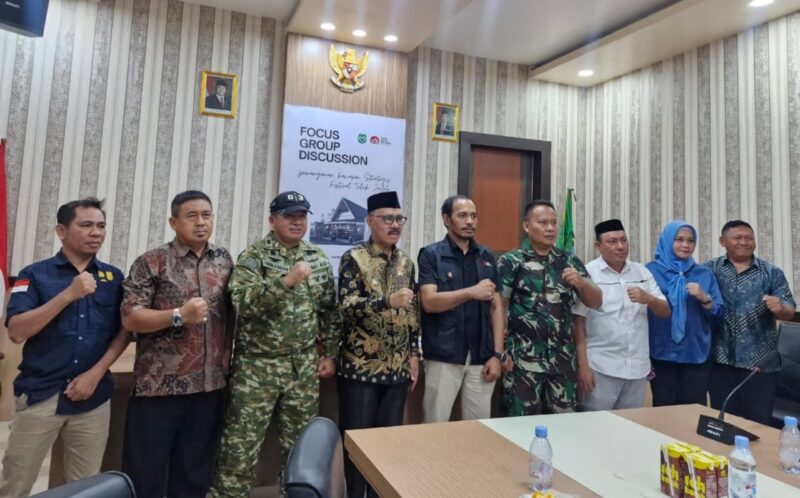 Bupati Halmahera Barat, James Uang bersama IAI MU dalam kegiatan kegiatan Focus Group Discussion (FGD) Penataan Kawasan Strategis.