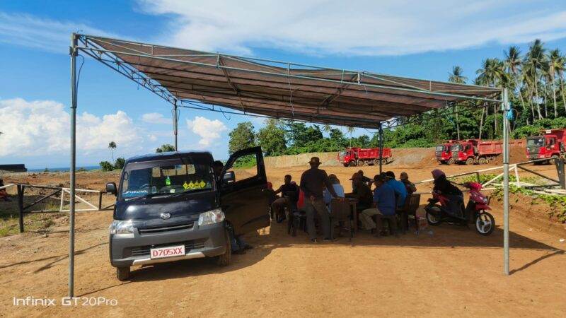 Perwakilan AMBRUK saat mendatangi lokasi PT JAS. 