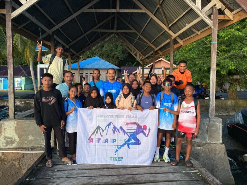 Kontingen atletik asal Kota Tidore. 