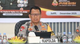 Kapolda Malut, Irjen Pol Drs Waris Agono.