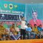 Wakil Walikota Tidore Kepulauan, Ahmad Laiman,  menyampaikan sambutan sekaligus membuka dengan Resmi Tournament Badminton Kejurkot II Piala Walikota Tidore Tahun 2025 di GOR MA Sport, SKB Tomagoba, Kota Tidore.