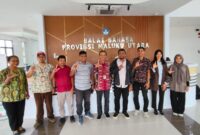 Foto bersama tim Unibrah Tidore dan Kepala Balai Bahasa Maluku Utara, Nukman S. S,. M. Hum. 