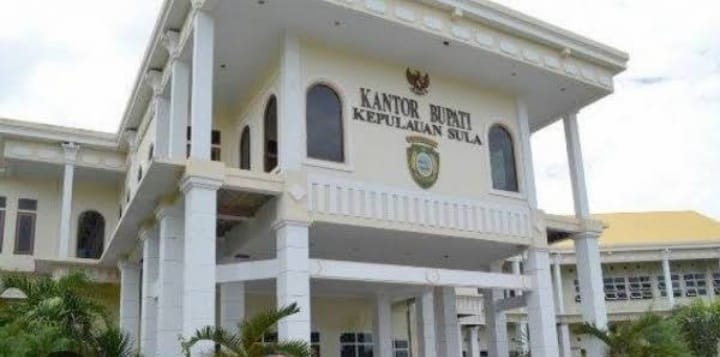Kantor Bupati Sula.