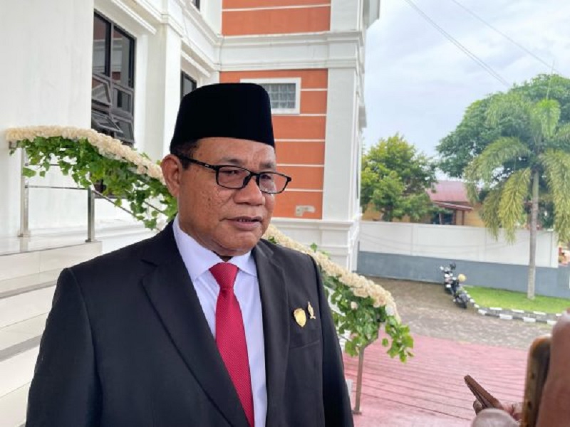 Ketua DPRD Tidore, Ade Kama. 