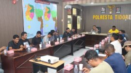 Pertemuan antara Kapolresta Tidore dan Komunitas Wartawan Kota Tidore (Kwatak)