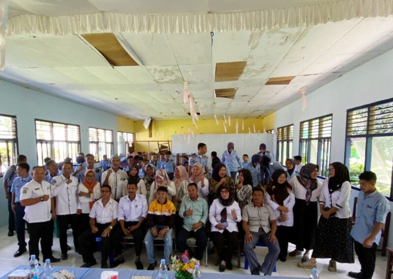 Kegiatan reses anggota DPRD Provinsi Maluku Utara Yusran Pauwah di SMK Negeri 2 Sula. 