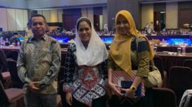 Bupati Fifian didampingi Kaban Pengolahan Pendapatan Pajak Pembangunan Daerah, Budiman Duwila dan Kabag Ekonomi, Mardiyana Umanailo.