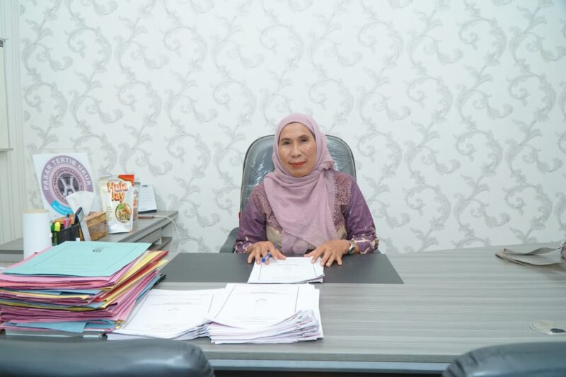 Kepala Dinas Perindagkop dan UKM Kota Tidore Kepulauan, Hj. Selvia M. Nur. 