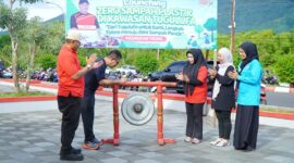 Wakil Wali Kota Tidore launching grakan zero plastik di Tugulufa Tidore.