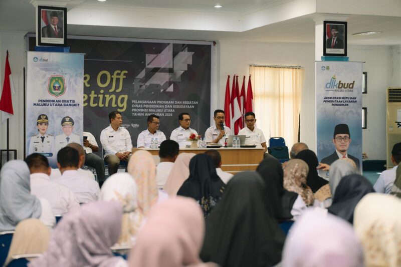 ASN Dikbud Malut mengikuti kegiatan kick of meeting yang selama ini tidak pernah dilaksanakan secara terbuka.