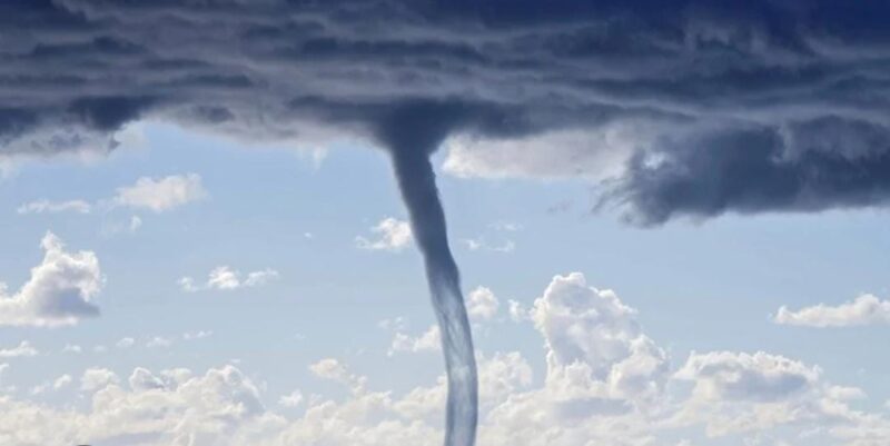 Angin Puting Beliung (Foto: Google) 