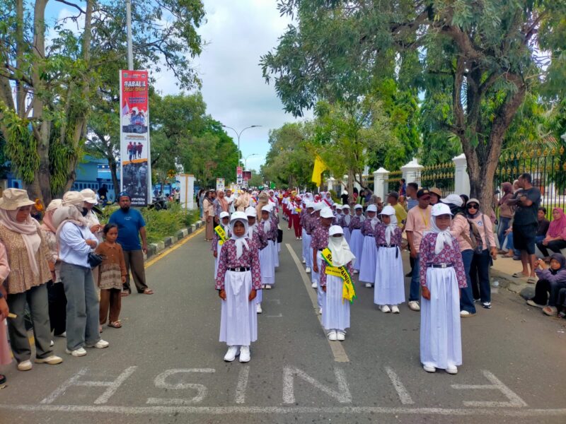 Lomba gerak jalan indah songsong semarak Hardiknas Tahun 2026. (Dokumentasi: Am Teapon/marasai.id