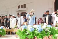 Bupati Kepulauan Sula, Fifian Adeningsi Mus menjadi inspektur upacara Hardiknas 2026.