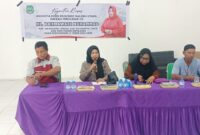 Hj Rahmawati Muhammad saat melakukan kegiatan reses di Desa Waisuba 