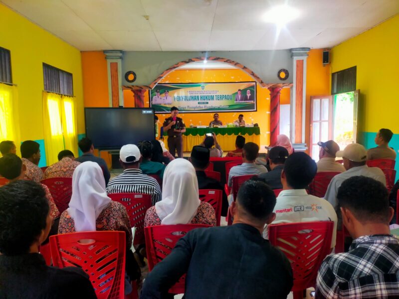 Penyuluhan Hukum Terpadu di Desa Mangoli, Kecamatan Mangoli Tengah. (Dokumentasi: Am Teapon/marasai.di)