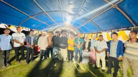 Foto bersama usai penyerahan SK SMA Alkhairat Lemo Lemo
