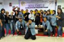 Foto bersama pemateri dan panitia talk show.